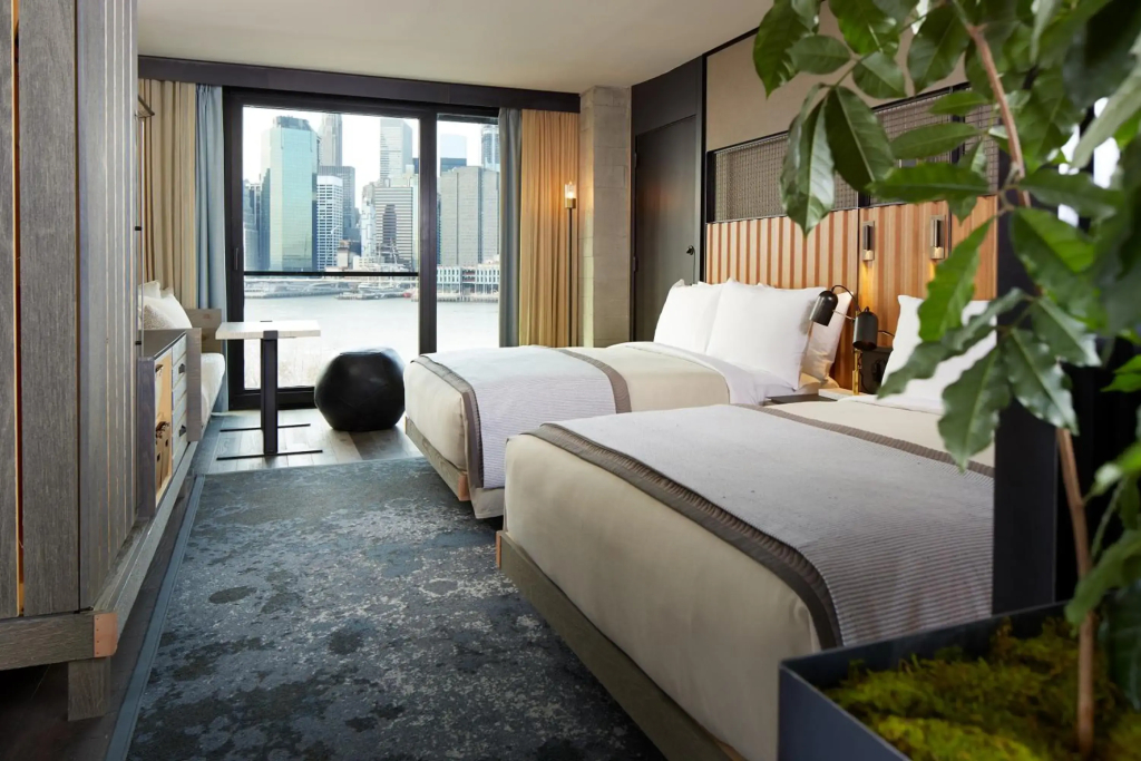 1 Hotel Brooklyn Bridge - 3