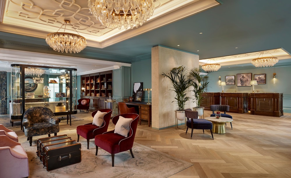 100 Queen's Gate Hotel London Kensington, Curio Collection by Hilton - 2
