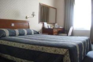 2 Chesham Hotel - 2