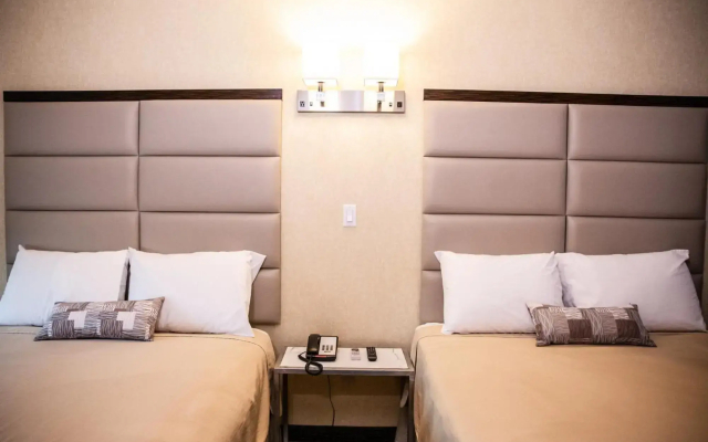 7 Days Hotel Bronx - 4