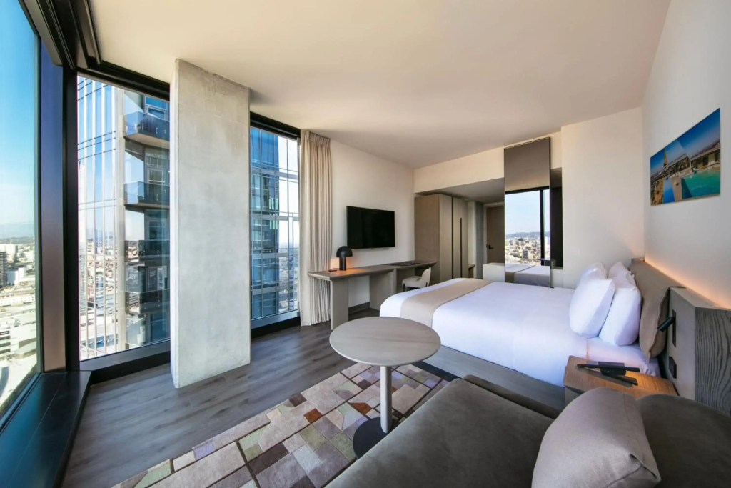 AC Hotel Downtown Los Angeles, a Marriott Hotel - 3