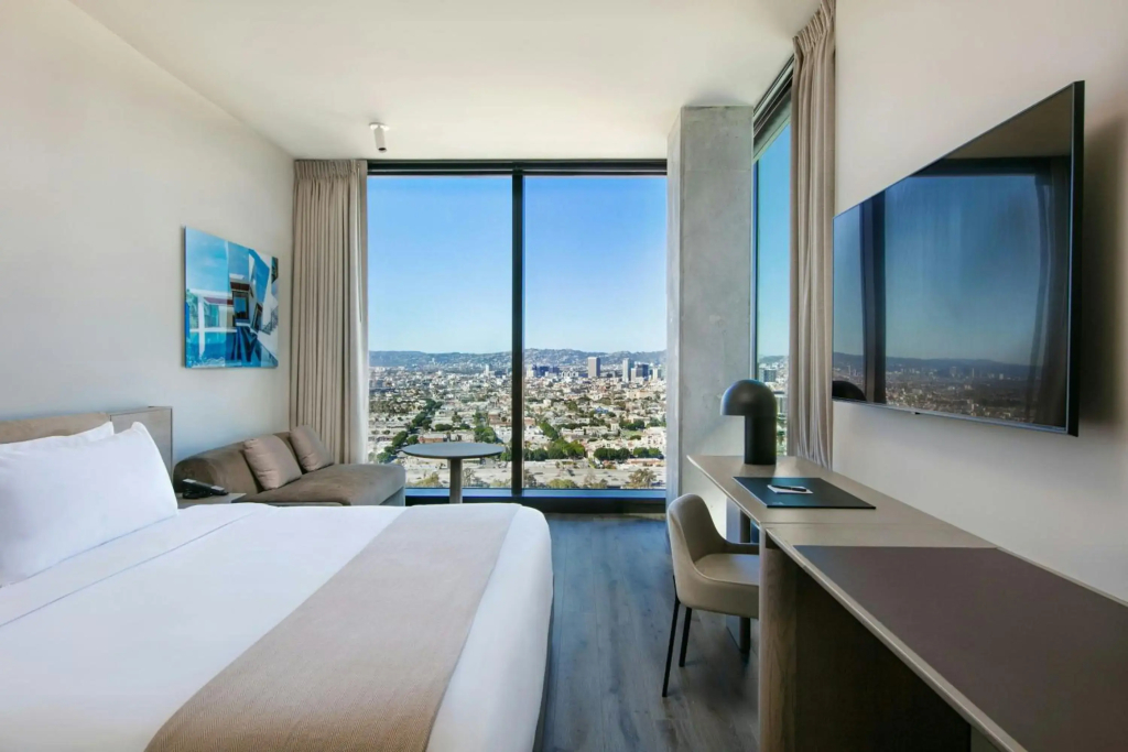 AC Hotel Downtown Los Angeles, a Marriott Hotel - 4