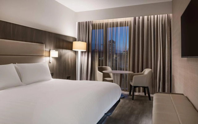 AC Hotel by Marriott Manchester City Centre - 2