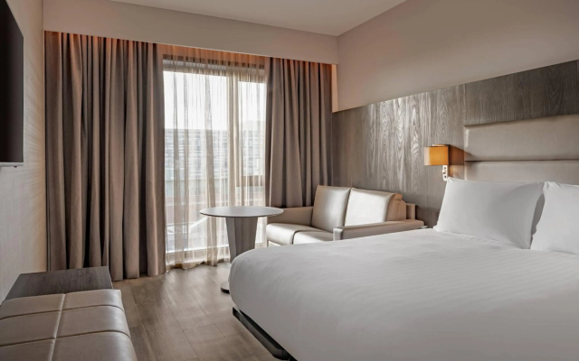 AC Hotel by Marriott Manchester City Centre - 3