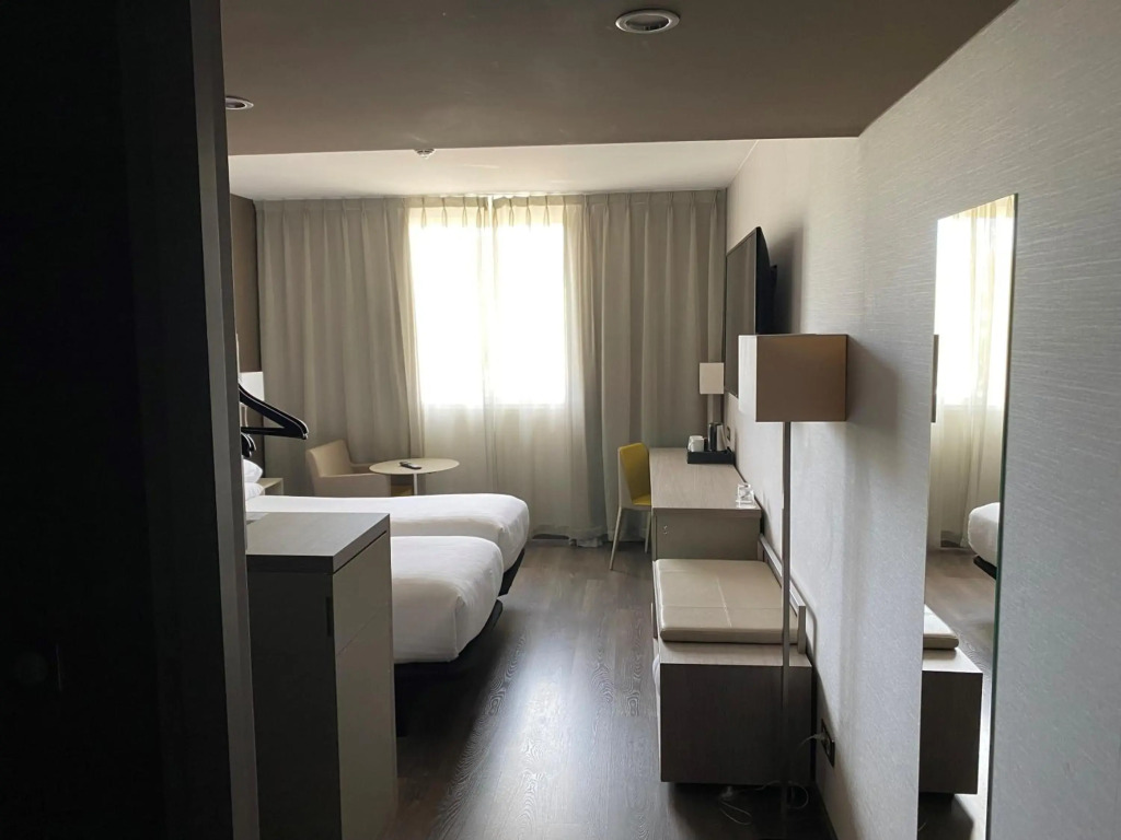 AC Hotel by Marriott Marseille Prado Velodrome - 2
