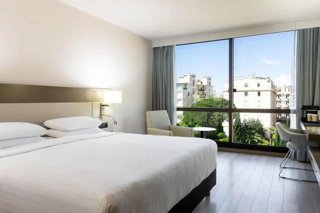 AC Hotel by Marriott Nice - 4