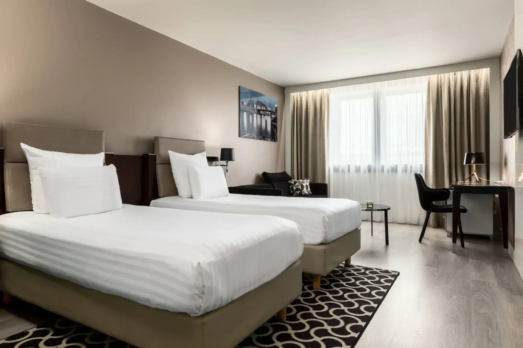 AC Porte Maillot Hotel - 4