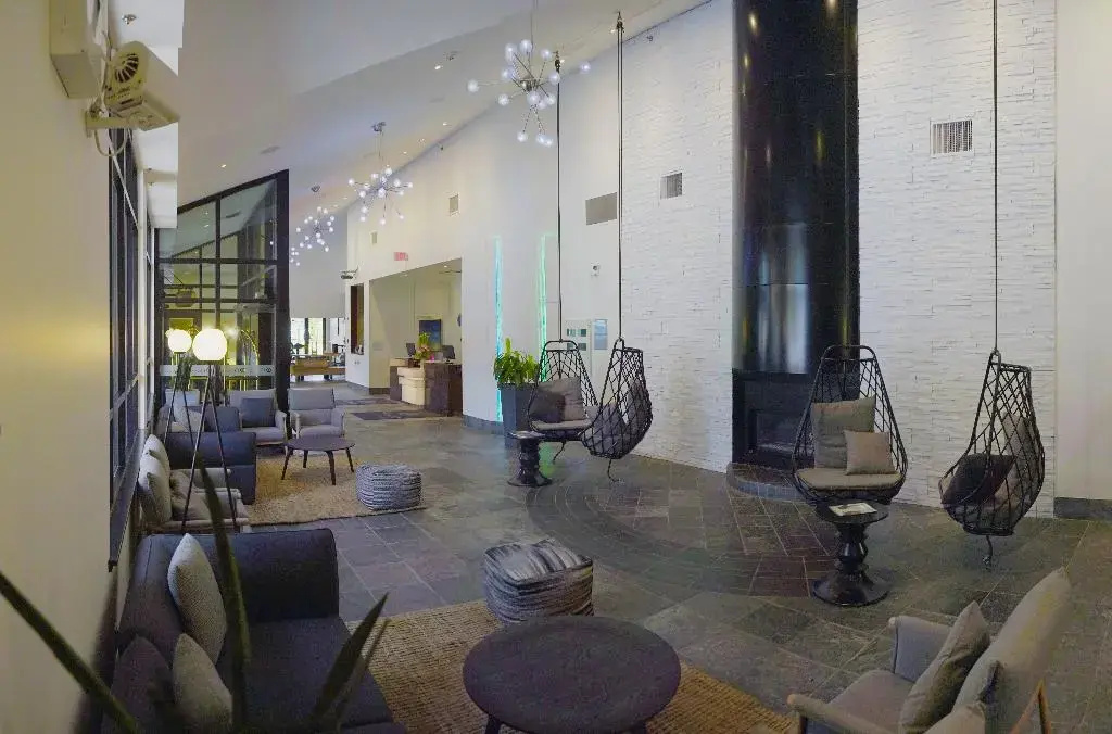 Aava Whistler Hotel - 2