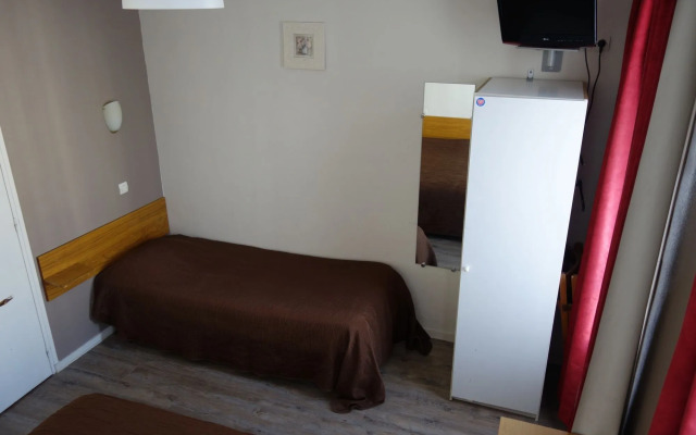 Acacia Hotel - 4