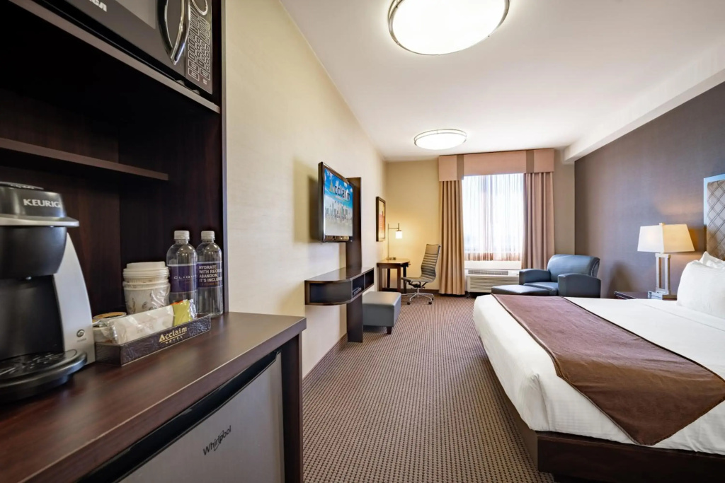 Acclaim Hotel By CLIQUE - 2