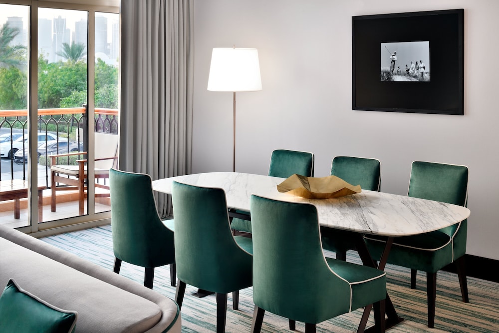 Address Montgomerie - 4