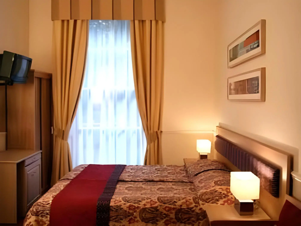 Admiral Hotel at Park Avenue - 3