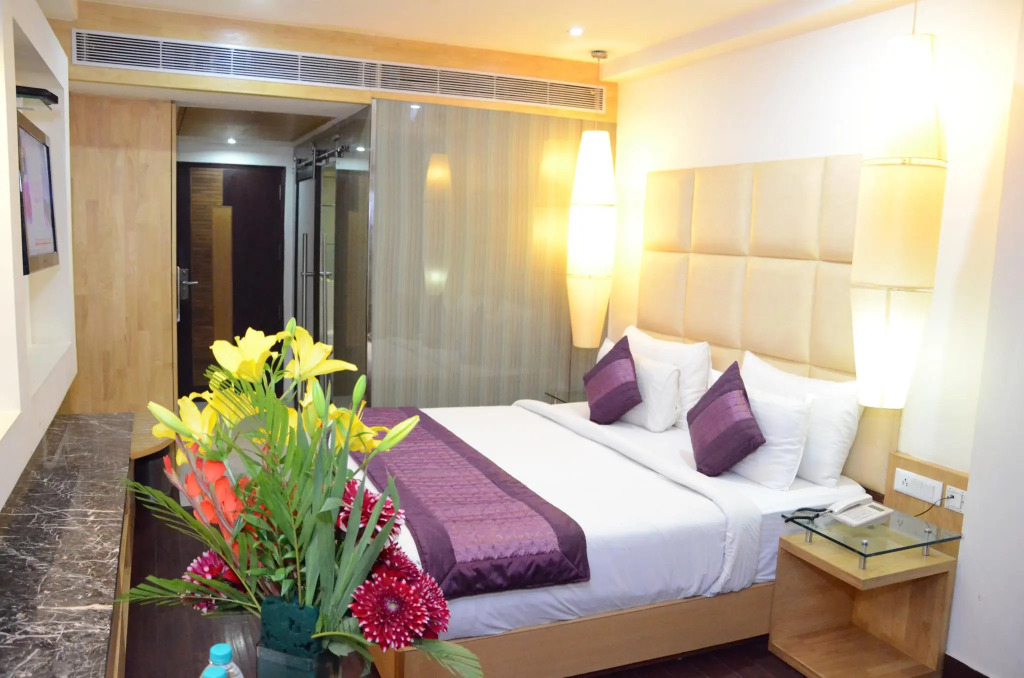 Airport Hotel Grand Delhi - 2