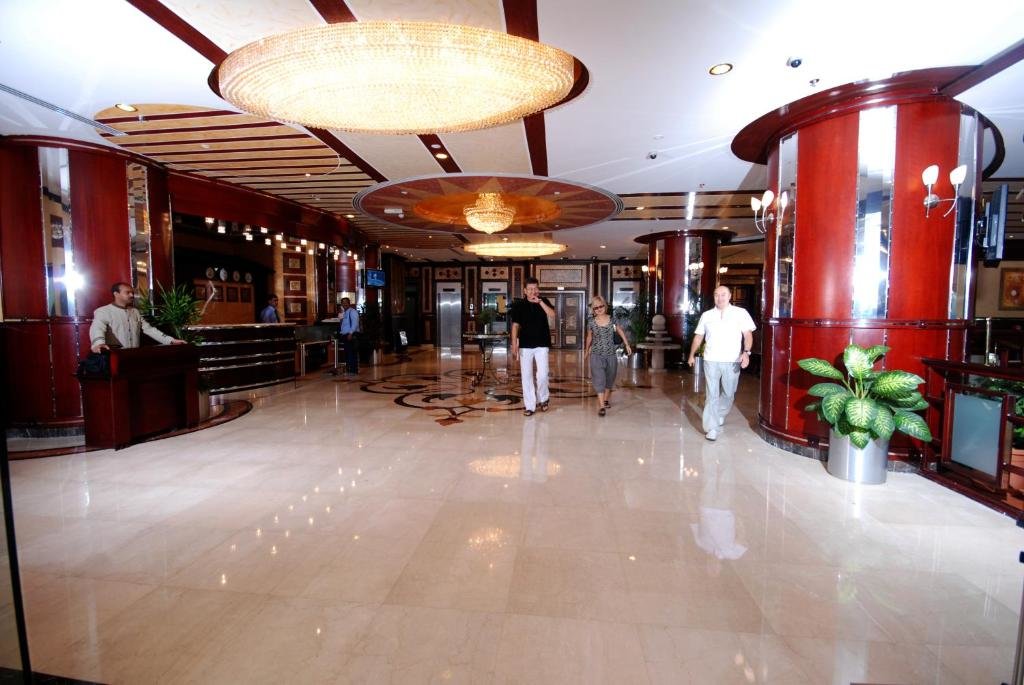 Al Bustan Tower Hotel Suites - 3