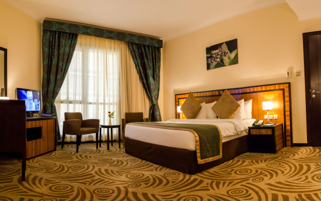 Al Majaz Premiere Hotel Apartment - 5