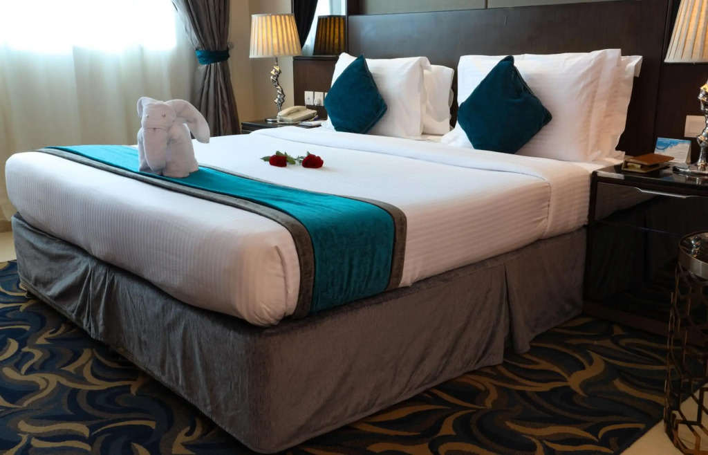 Alexandra Hotel - 4