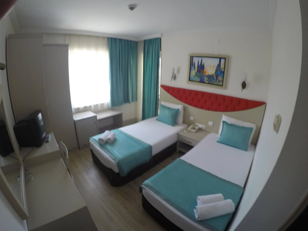 Almena Hotel - 3