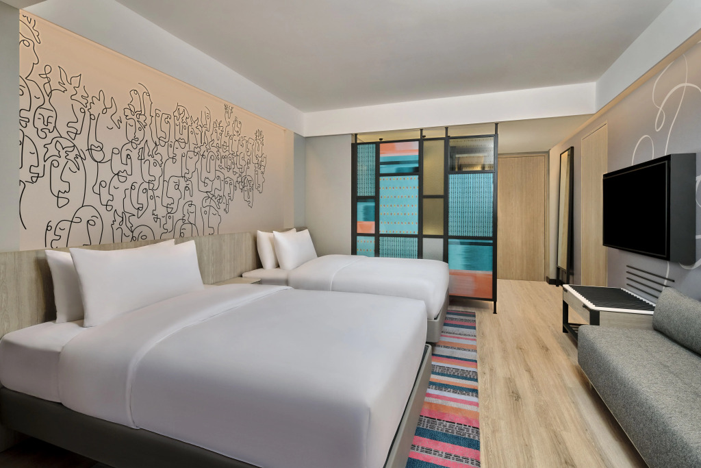 Aloft Bali Kuta at Beachwalk - 3