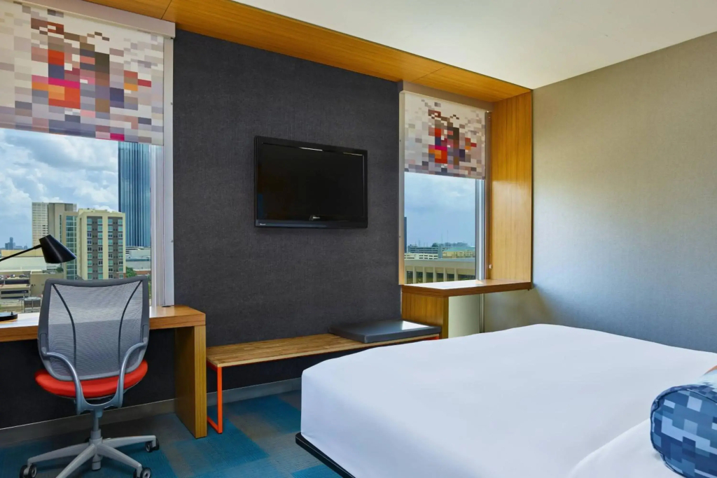 Aloft Houston by the Galleria - 2