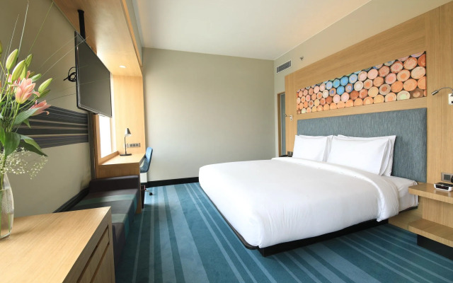 Aloft New Delhi Aerocity - 5