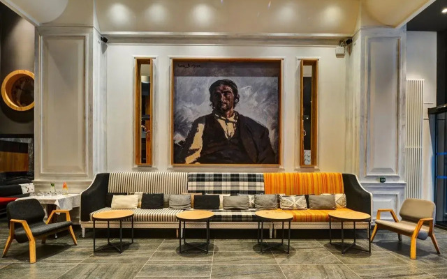 Alpina Eclectic Hotel - 2