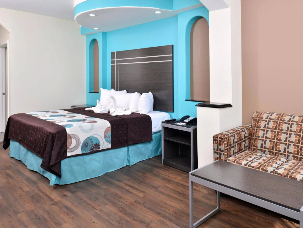 Americas Best Value Inn & Suites Houston at Hwy 6 & Westpark - 3