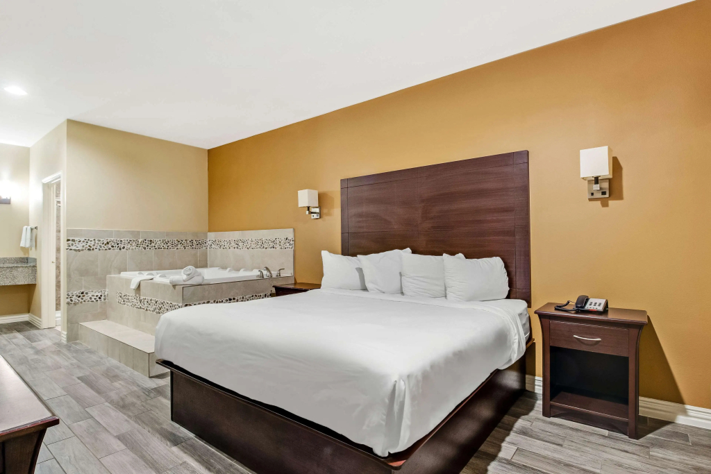 Americas Best Value Inn Houston at FM 529 - 3