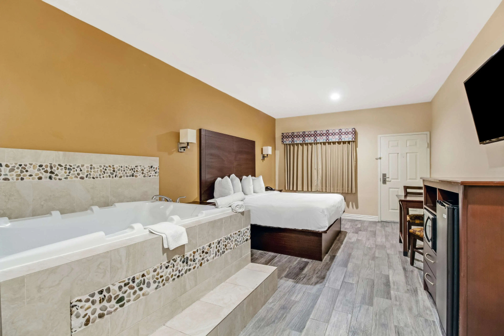 Americas Best Value Inn Houston at FM 529 - 5