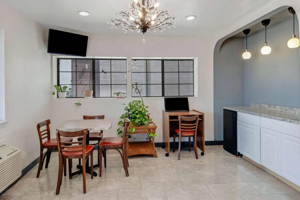 Americas Best Value Inn San Antonio Downtown Riverwalk - 5