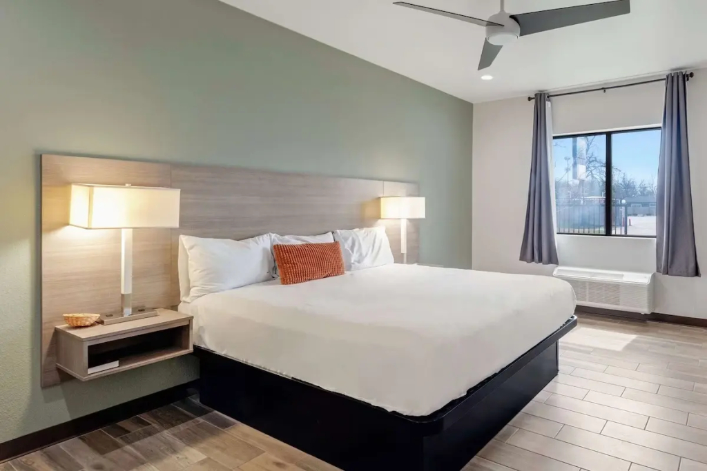 Americas Best Value Inn San Antonio Windcrest - 3