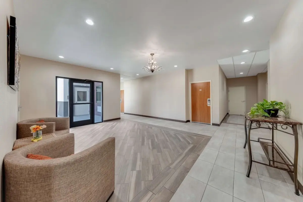 Americas Best Value Inn San Antonio Windcrest - 4