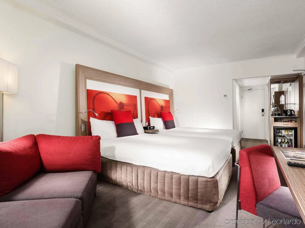 Amora Hotel Brisbane - 3