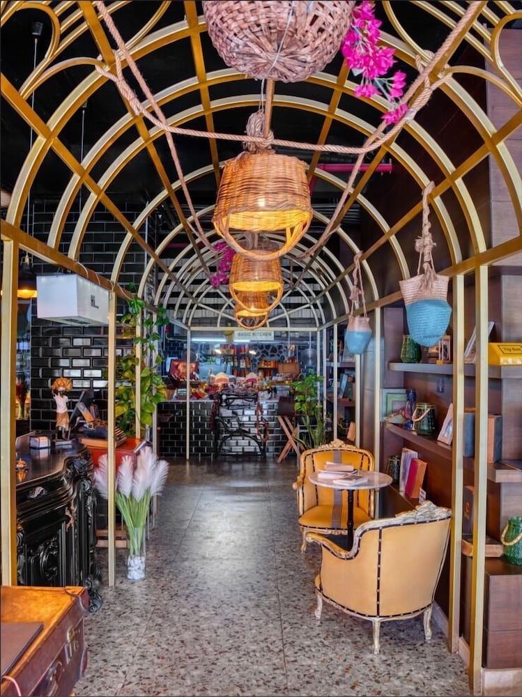 Anjeliq Downtown Boutique Hotel - 2