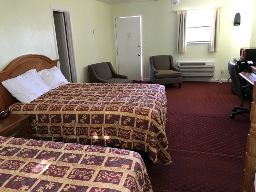 Aqua View Motel - 3