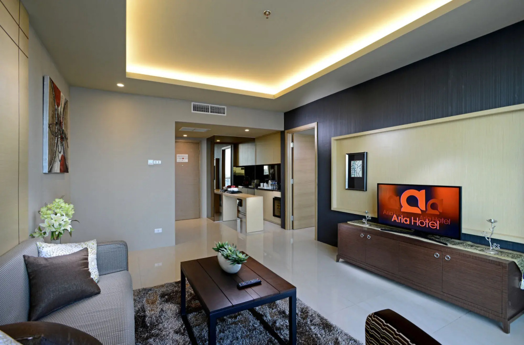 Aria Centra Hotel Surabaya - 2