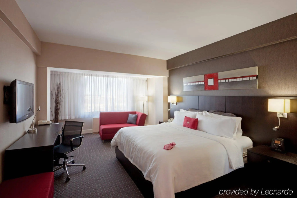 Armon Plaza Montreal Airport - 4