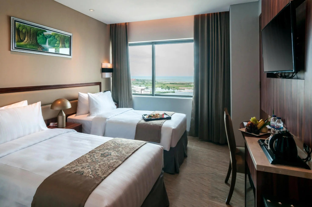 Arthama Hotels Losari Makassar - 3