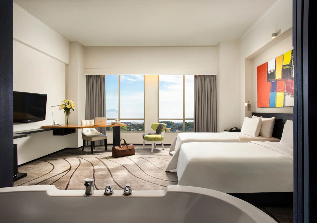 Artotel TS Suites Surabaya - 2