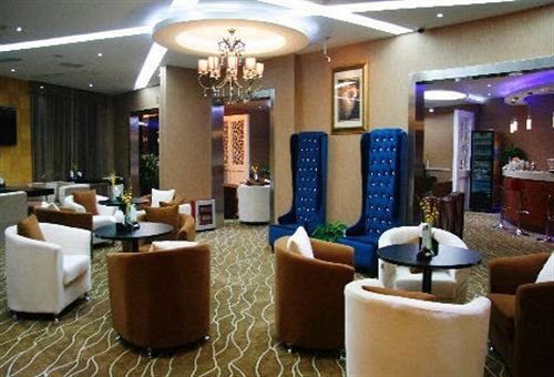 Atour Hotel Lukou Airport Nanjing - 2