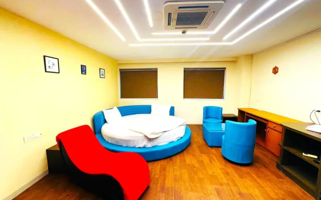 Aundh Elite Stay - 4