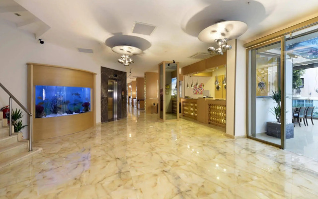 Aurasia Design Hotel - 2