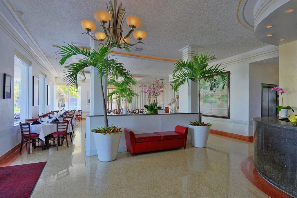 Avalon Hotel - 2