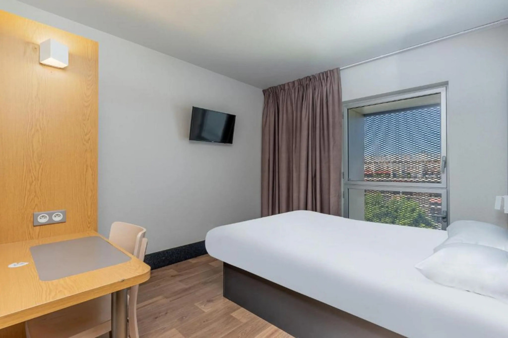 B&B HOTEL Marseille Euromed - 5
