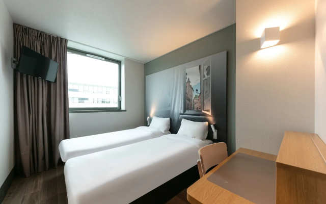 B&B HOTEL Toulouse Basso Cambo - 2