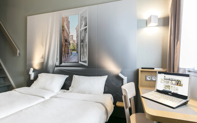 B&B HOTEL Toulouse Cité de l'Espace Mouchotte - 4