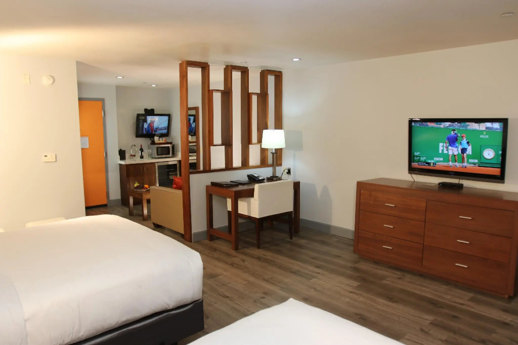 BLVD Hotel and Studios Universal-Hollywood, an Ascend Collection Hotel - 2