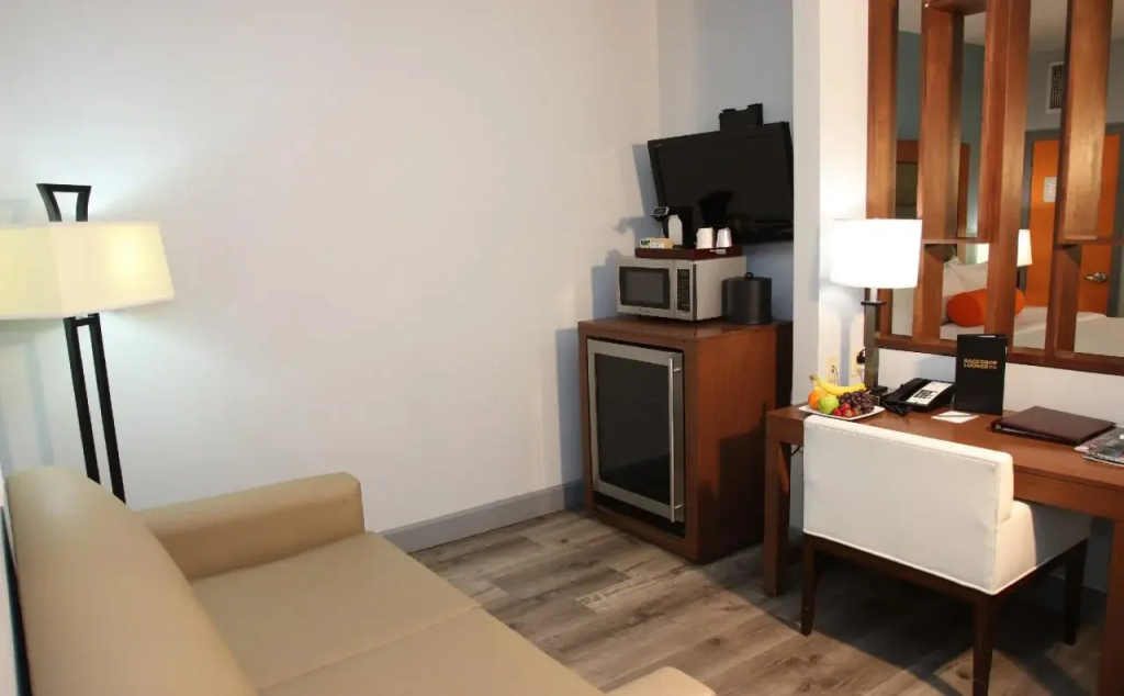 BLVD Hotel and Studios Universal-Hollywood, an Ascend Collection Hotel - 4