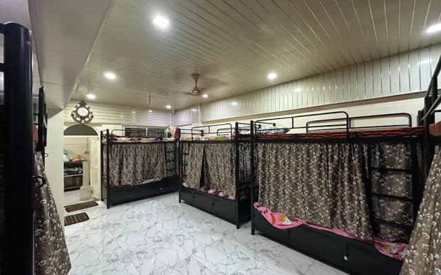 Balaji Dormitory In Andheri - 2