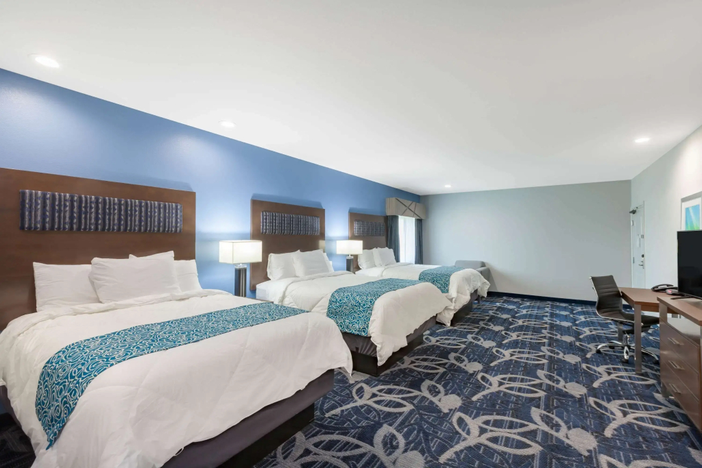 Baymont by Wyndham Houston Hobby Airport - 3