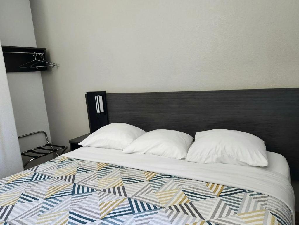 Baymont by Wyndham San Antonio Airport - 3
